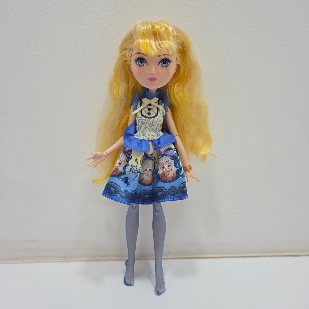 Ever After High First Chapter Blondie Lockes Doll 2013 W/ Dress Tights Bracelet